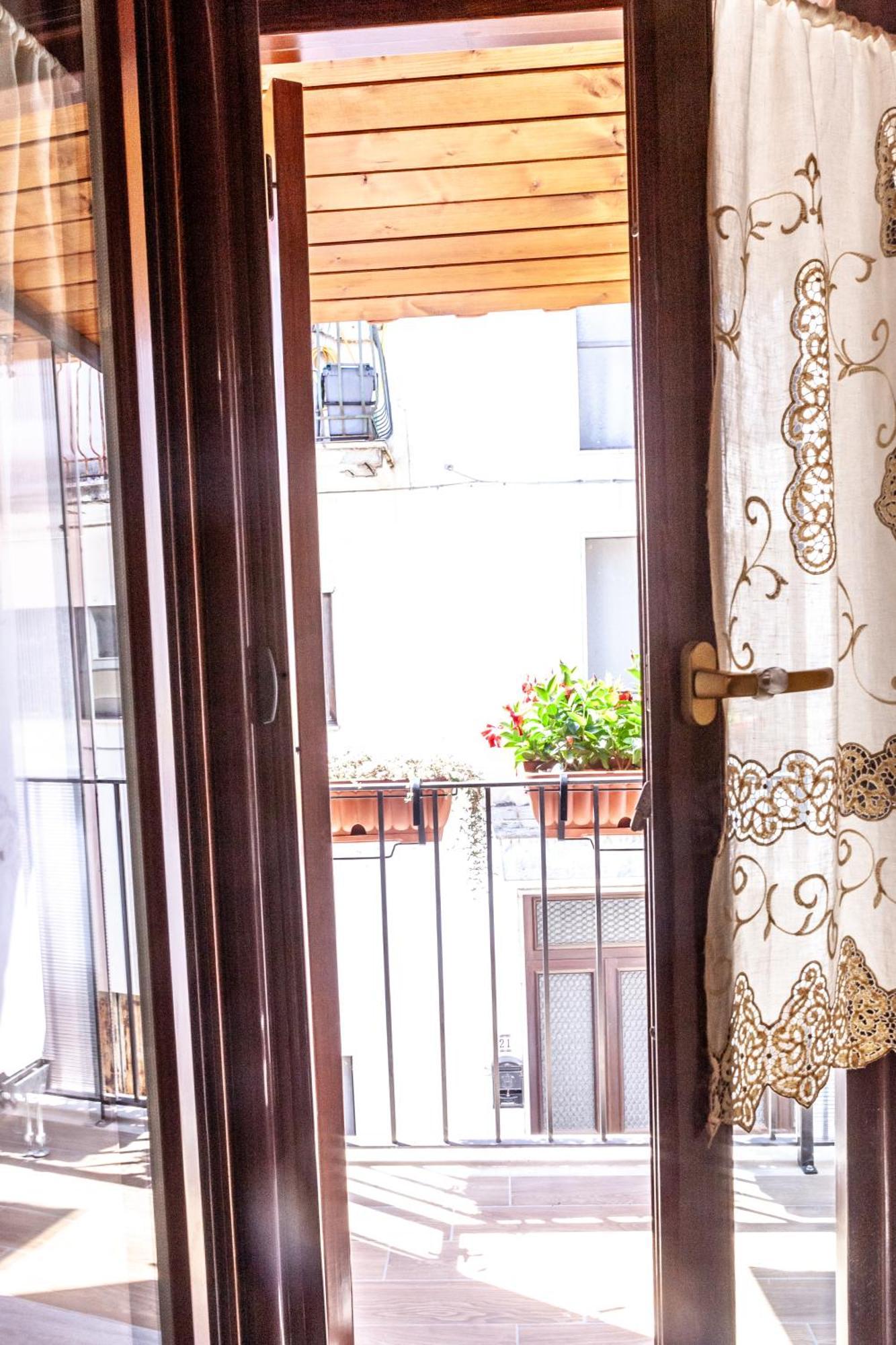 B&B Piazza Noua 1831 ซอรา ภายนอก รูปภาพ