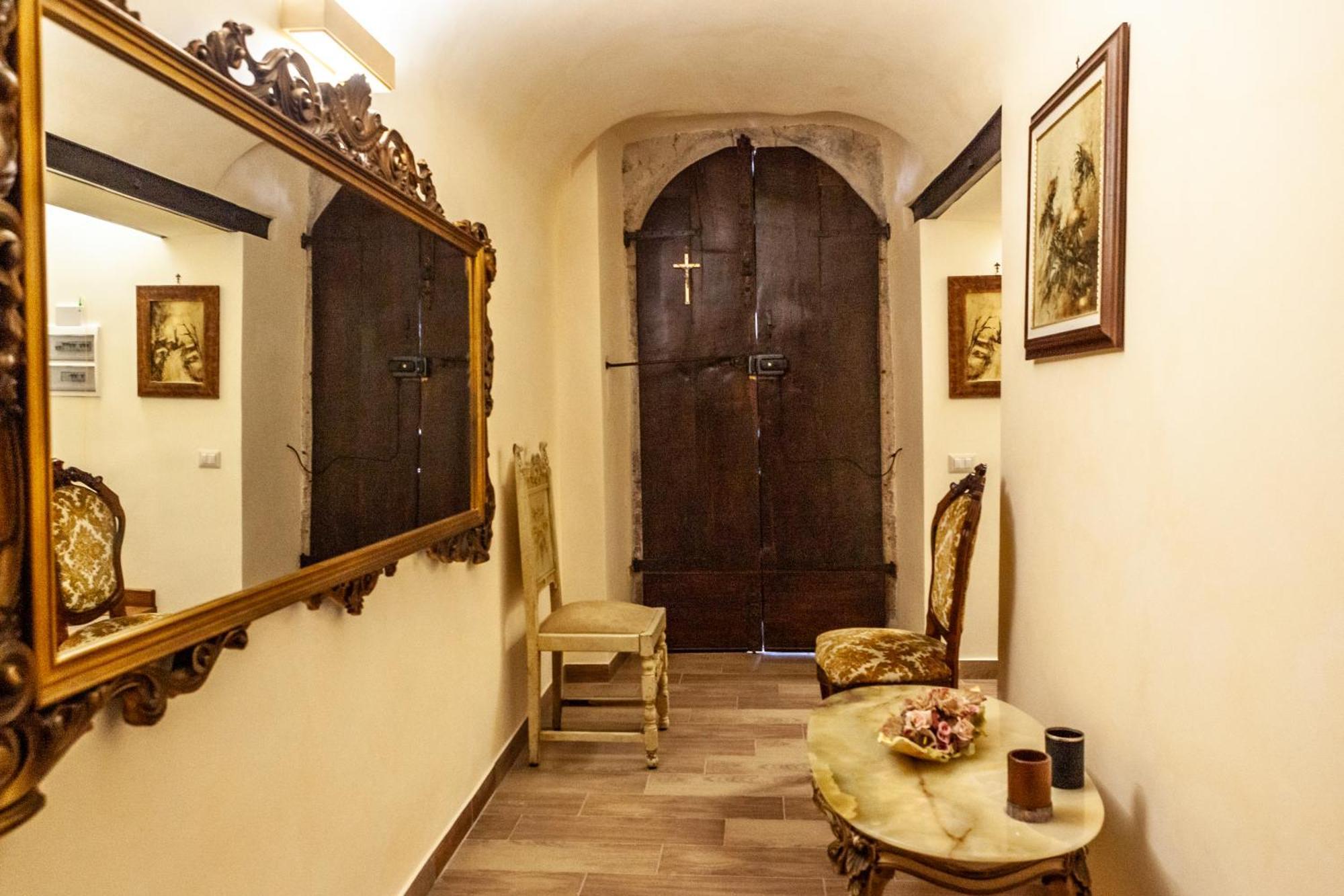B&B Piazza Noua 1831 ซอรา ภายนอก รูปภาพ